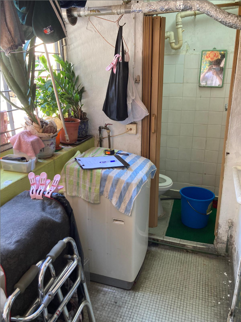 職業治療師實地觀察浴室及洗手間環境